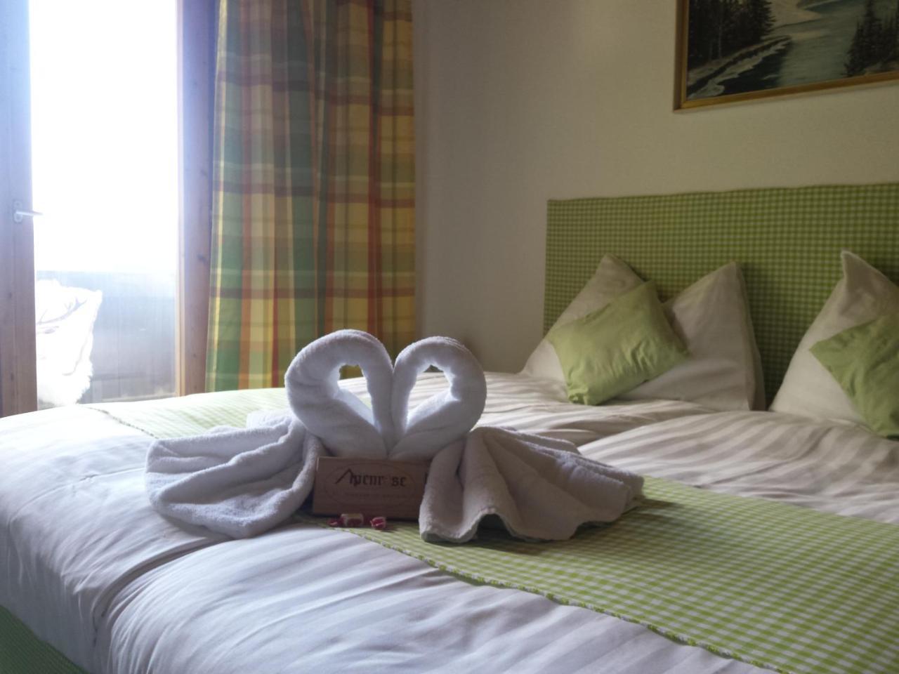 Pension Alpenrose Sankt Sigmund im Sellrain Exterior photo